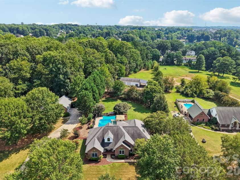 319 Big Indian Loop, Mooresville, NC 28117.  MLS# CAR4415551, YatesRealty ID 50564. 