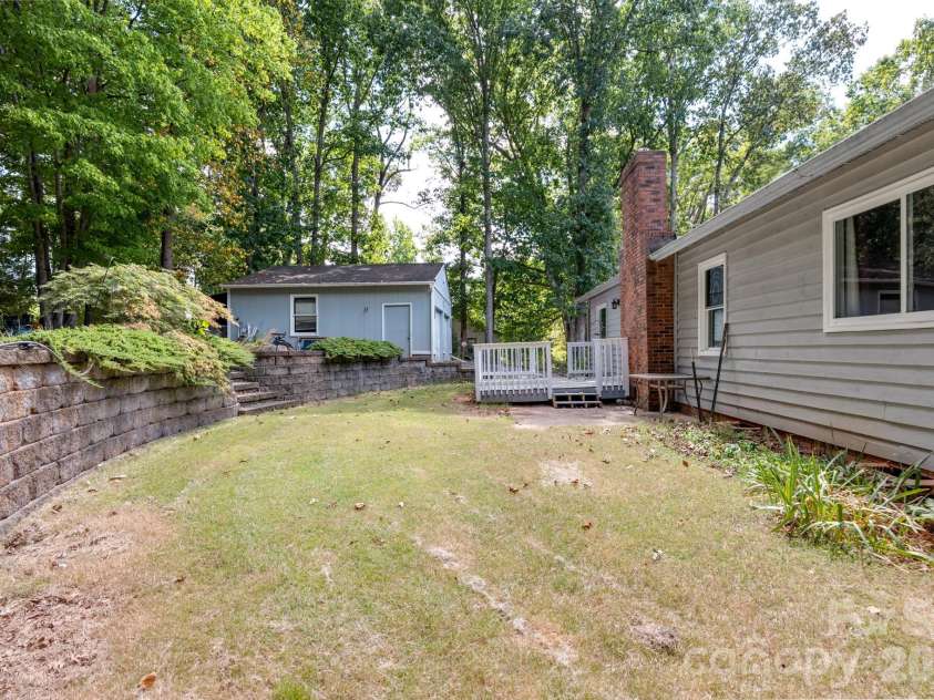 1732 Forest Lake Drive, Rock Hill, SC 29732.  MLS# CAR4423359, YatesRealty ID 50565. 