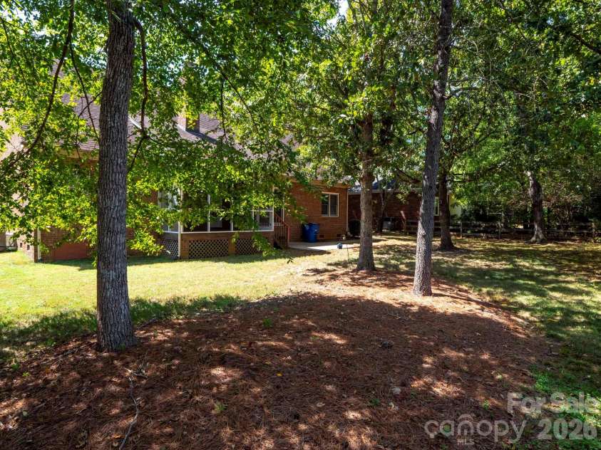 1137 Millwright Lane, Matthews, NC 28104.  MLS# CAR4423723, YatesRealty ID 50569. Back yard
