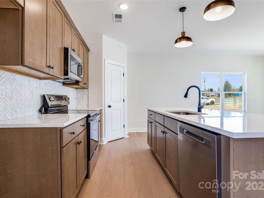 1044 Margrace Road, Kings Mountain, NC 28086.  MLS# CAR4233259, YatesRealty ID 5057. 