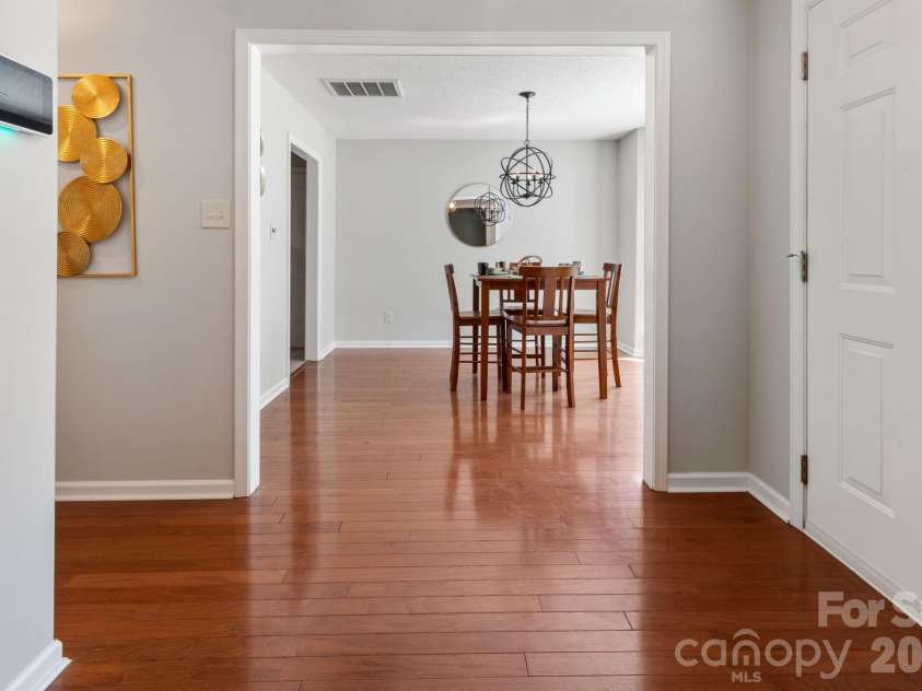 13910 Hatton Cross Drive, Charlotte, NC 28278.  MLS# CAR4423966, YatesRealty ID 50570. 