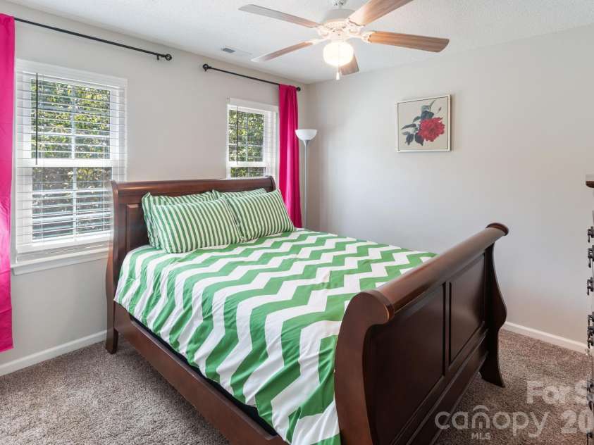 13910 Hatton Cross Drive, Charlotte, NC 28278.  MLS# CAR4423966, YatesRealty ID 50570. 
