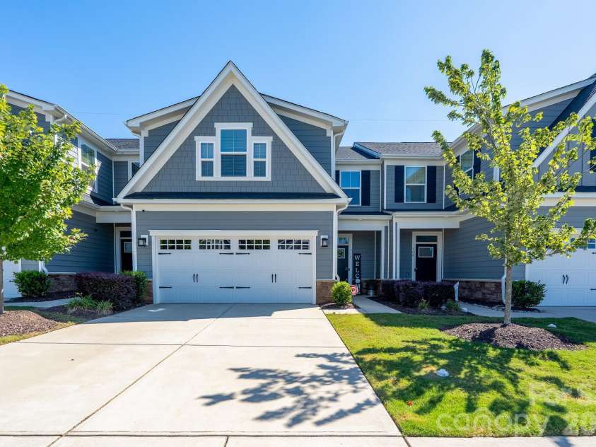 712 Hazel Way, Denver, NC 28037.  MLS# CAR4424112, YatesRealty ID 50575. 