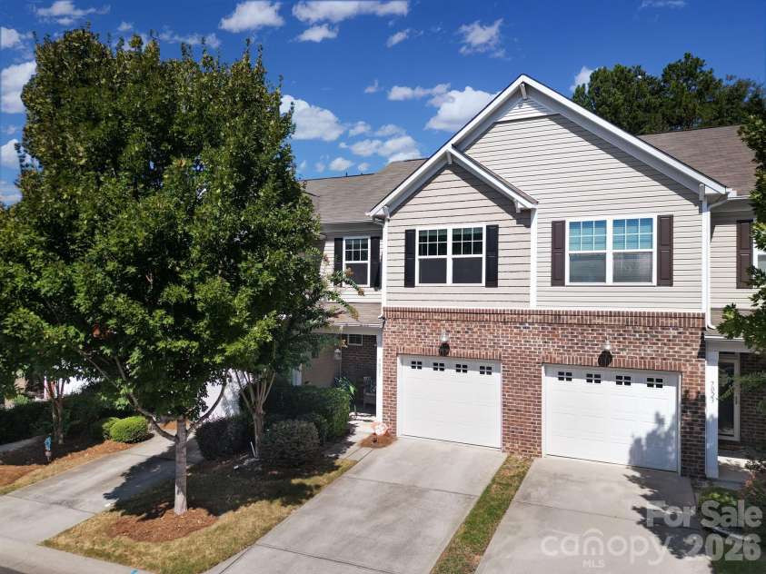 7021 Woodsbay Lane, Rock Hill, SC 29732.  MLS# CAR4423868, YatesRealty ID 50578. 