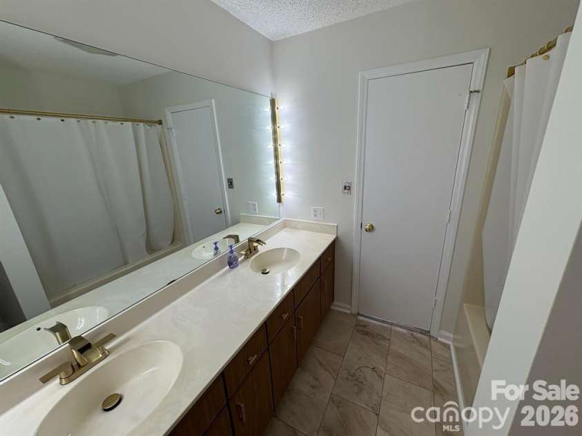 13 Laurel Place Drive, Asheville, NC 28803.  MLS# CAR4423862, YatesRealty ID 50579. 