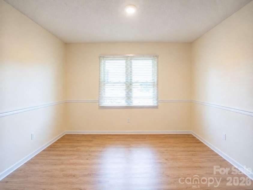 1330 5th Street, Hickory, NC 28601.  MLS# CAR4391303, YatesRealty ID 5058. 