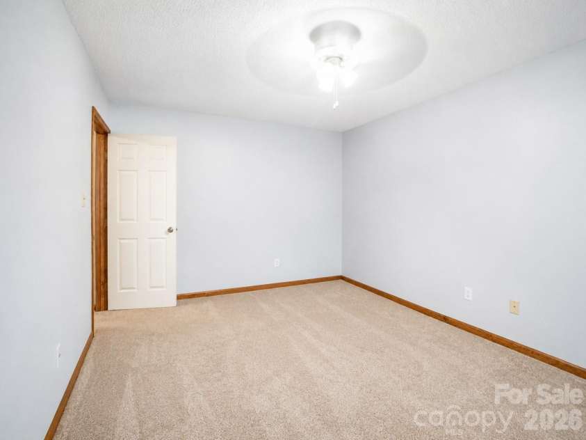 1330 5th Street, Hickory, NC 28601.  MLS# CAR4391303, YatesRealty ID 5058. 