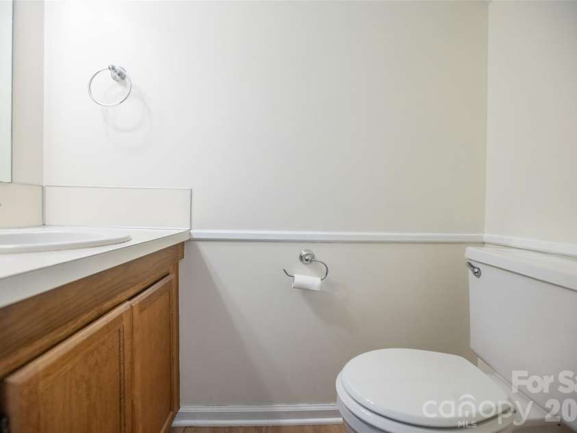 1330 5th Street, Hickory, NC 28601.  MLS# CAR4391303, YatesRealty ID 5058. 