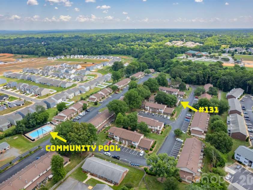 1330 5th Street, Hickory, NC 28601.  MLS# CAR4391303, YatesRealty ID 5058. 