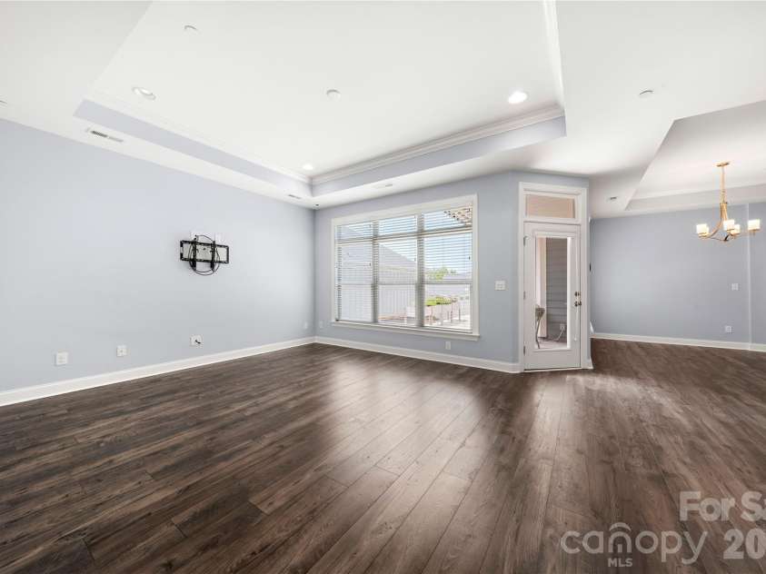 661 Poplar View Drive, Concord, NC 28027.  MLS# CAR4417059, YatesRealty ID 50580. 
