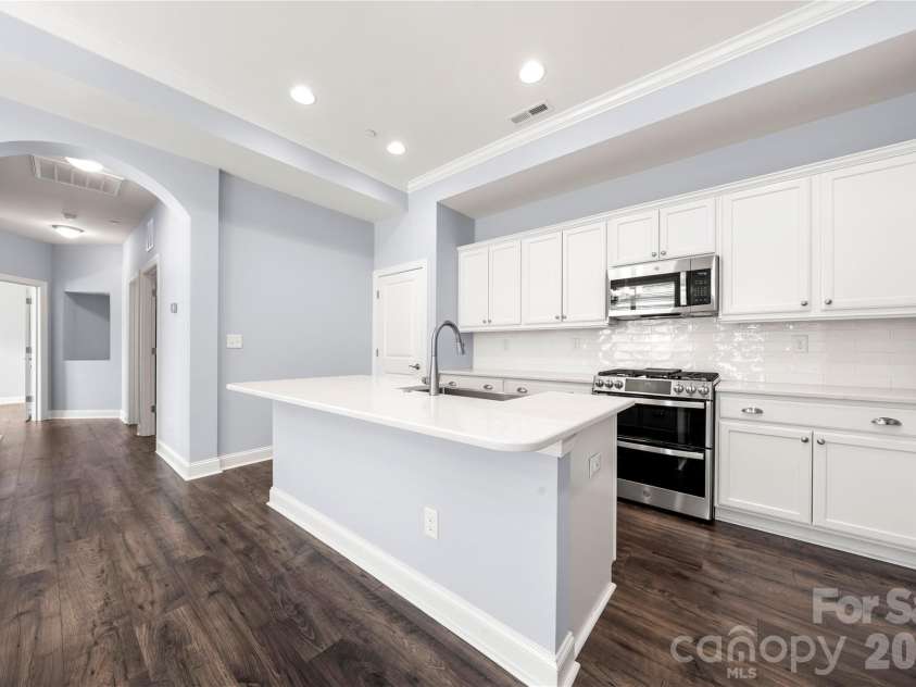 661 Poplar View Drive, Concord, NC 28027.  MLS# CAR4417059, YatesRealty ID 50580. 