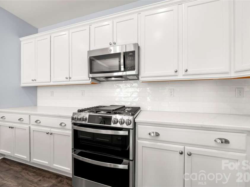 661 Poplar View Drive, Concord, NC 28027.  MLS# CAR4417059, YatesRealty ID 50580. 