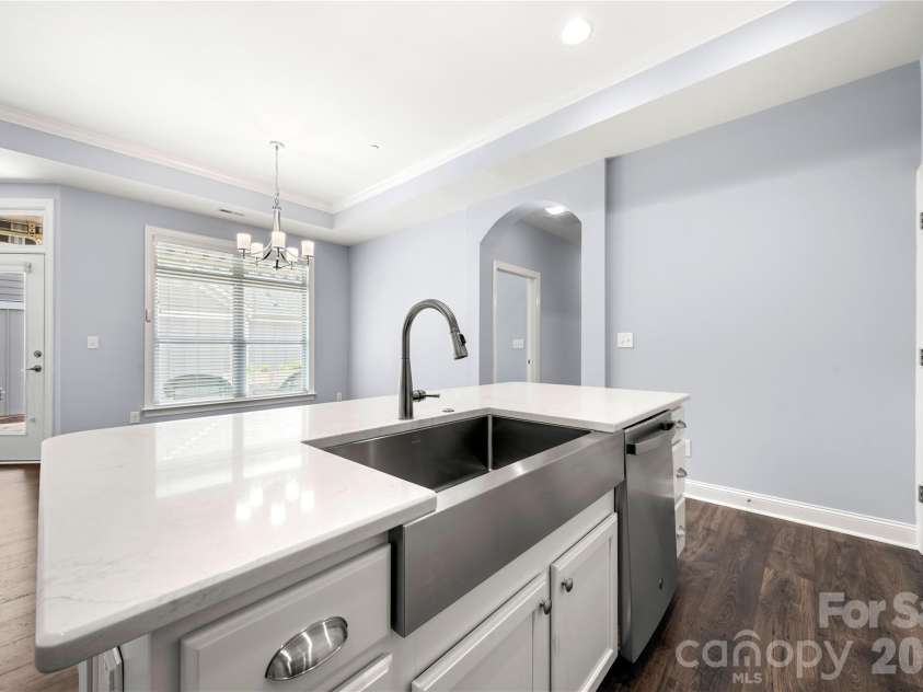 661 Poplar View Drive, Concord, NC 28027.  MLS# CAR4417059, YatesRealty ID 50580. 