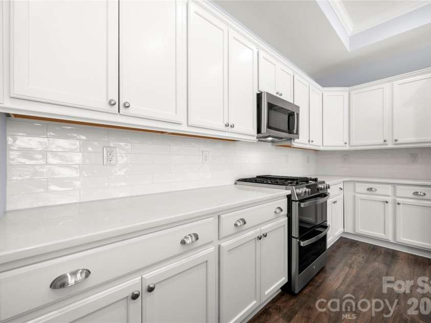 661 Poplar View Drive, Concord, NC 28027.  MLS# CAR4417059, YatesRealty ID 50580. 