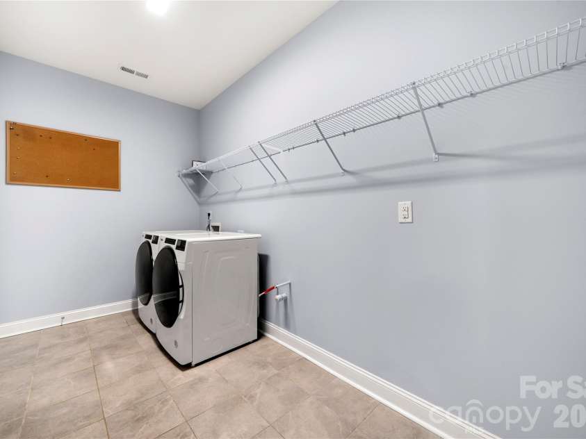 661 Poplar View Drive, Concord, NC 28027.  MLS# CAR4417059, YatesRealty ID 50580. 