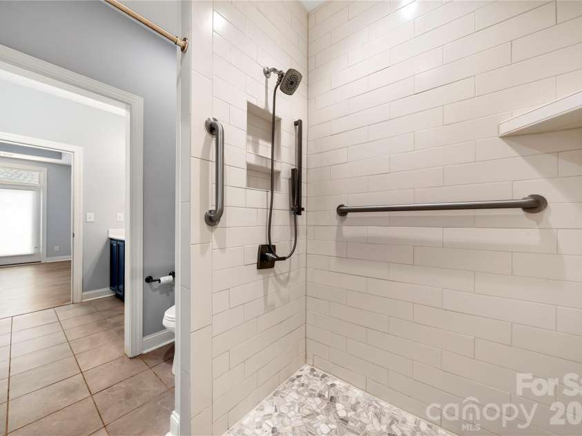 661 Poplar View Drive, Concord, NC 28027.  MLS# CAR4417059, YatesRealty ID 50580. 