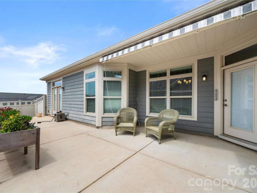 661 Poplar View Drive, Concord, NC 28027.  MLS# CAR4417059, YatesRealty ID 50580. 