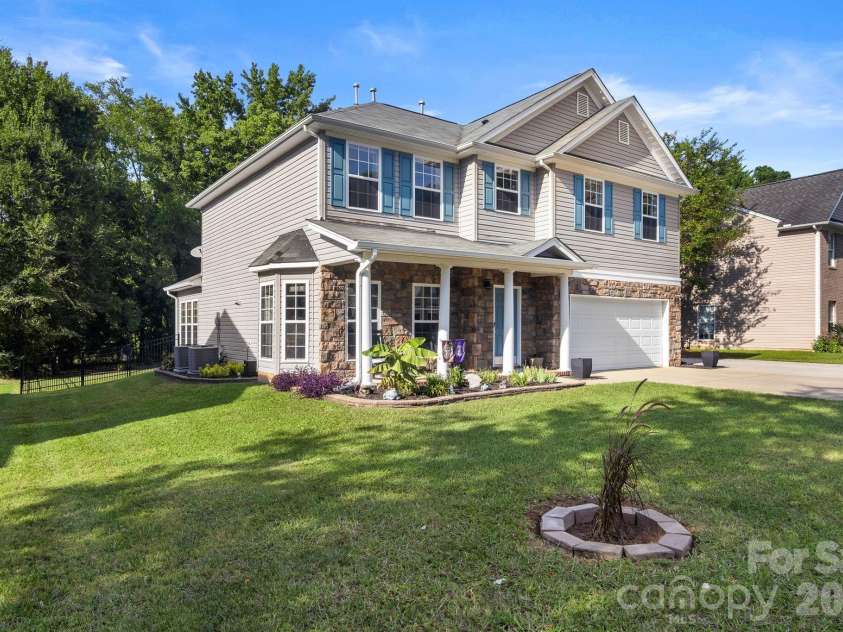 1323 Bethelfields Trce Terrace, York, SC 29745.  MLS# CAR4424117, YatesRealty ID 50582. 