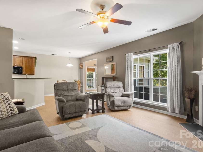1323 Bethelfields Trce Terrace, York, SC 29745.  MLS# CAR4424117, YatesRealty ID 50582. 