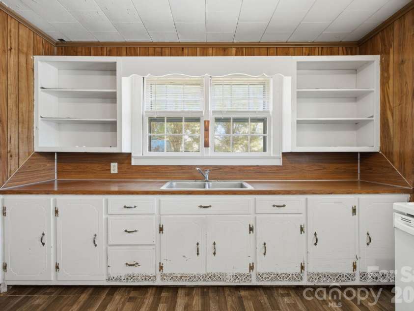 7090 Jake Seagle Road, Vale, NC 28168.  MLS# CAR4423572, YatesRealty ID 50584. 