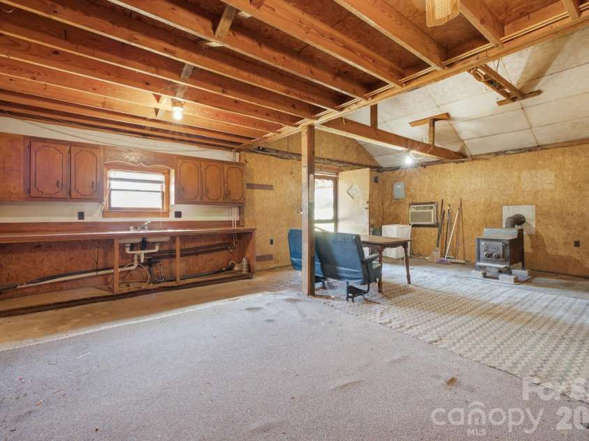 7090 Jake Seagle Road, Vale, NC 28168.  MLS# CAR4423572, YatesRealty ID 50584. 