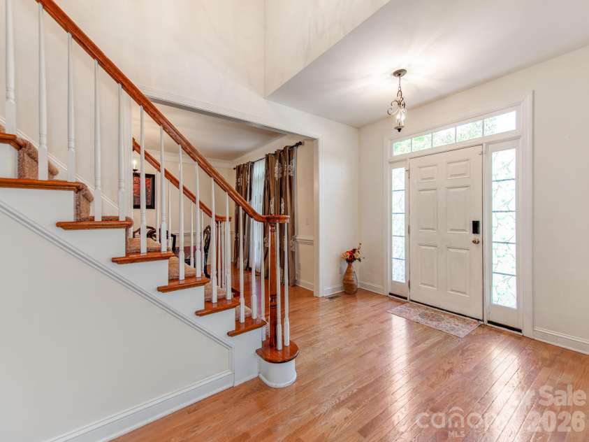 10145 Stewarton Lane, Charlotte, NC 28269.  MLS# CAR4424033, YatesRealty ID 50586. 