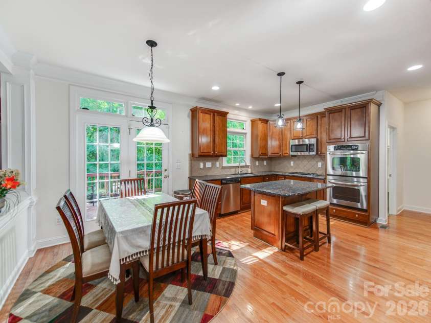 10145 Stewarton Lane, Charlotte, NC 28269.  MLS# CAR4424033, YatesRealty ID 50586. 