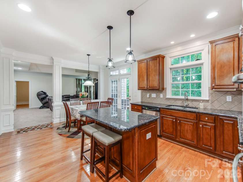10145 Stewarton Lane, Charlotte, NC 28269.  MLS# CAR4424033, YatesRealty ID 50586. 