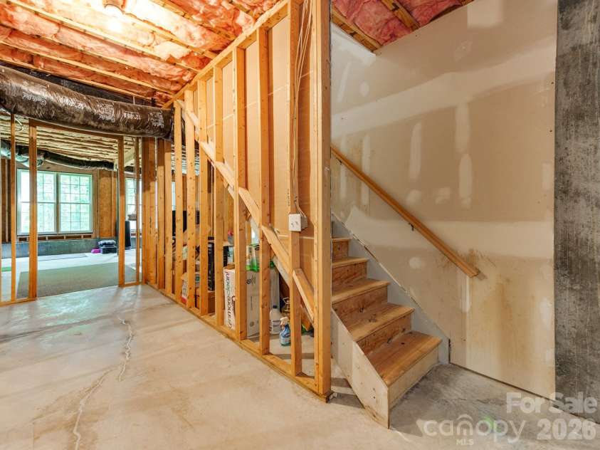 10145 Stewarton Lane, Charlotte, NC 28269.  MLS# CAR4424033, YatesRealty ID 50586. 