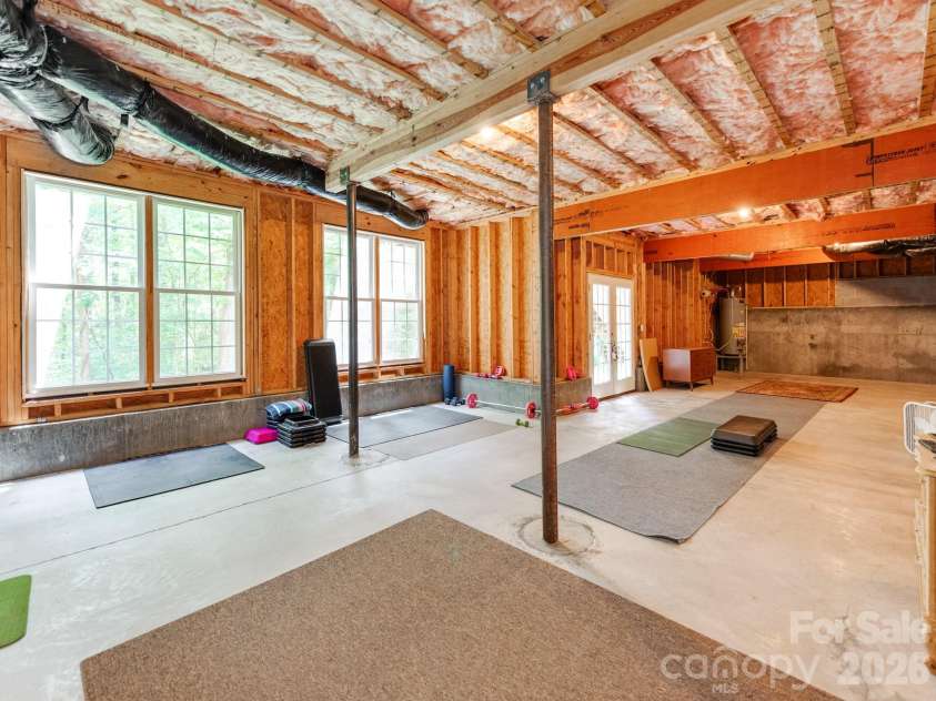 10145 Stewarton Lane, Charlotte, NC 28269.  MLS# CAR4424033, YatesRealty ID 50586. 