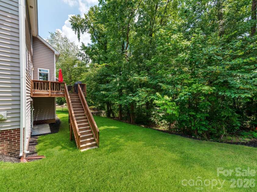 10145 Stewarton Lane, Charlotte, NC 28269.  MLS# CAR4424033, YatesRealty ID 50586. 