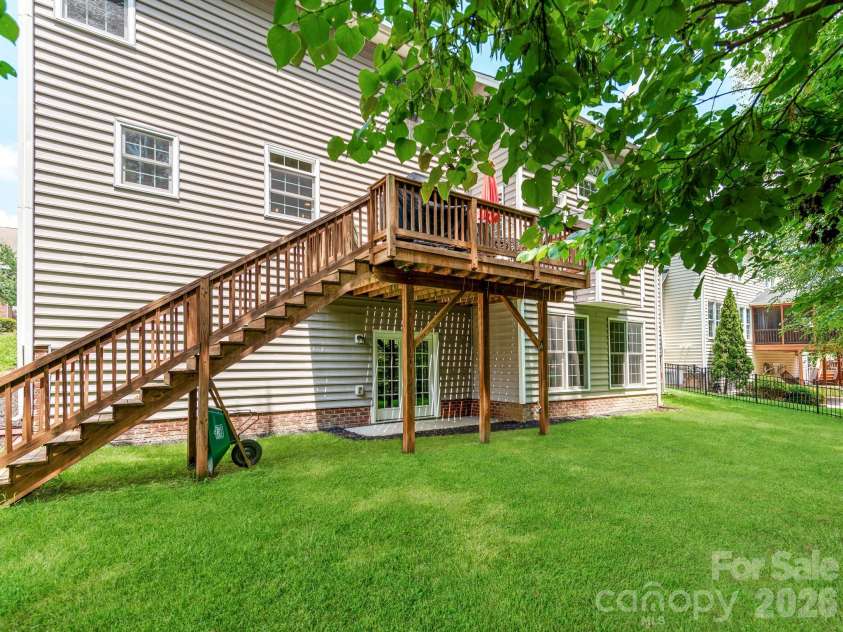 10145 Stewarton Lane, Charlotte, NC 28269.  MLS# CAR4424033, YatesRealty ID 50586. 