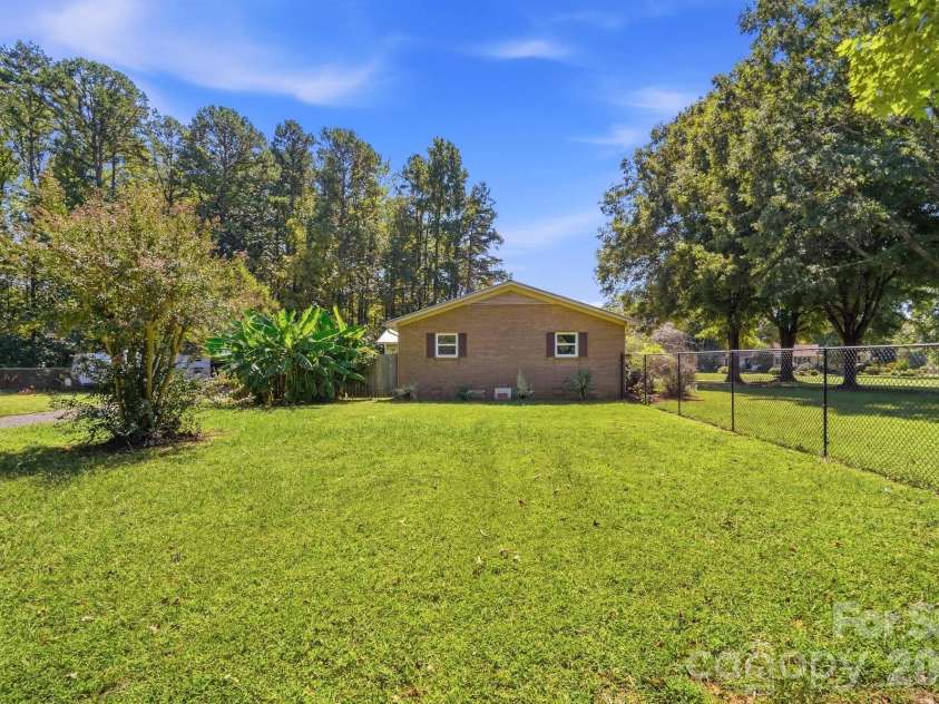 710 Frontier Circle, China Grove, NC 28023.  MLS# CAR4422957, YatesRealty ID 50587. 
