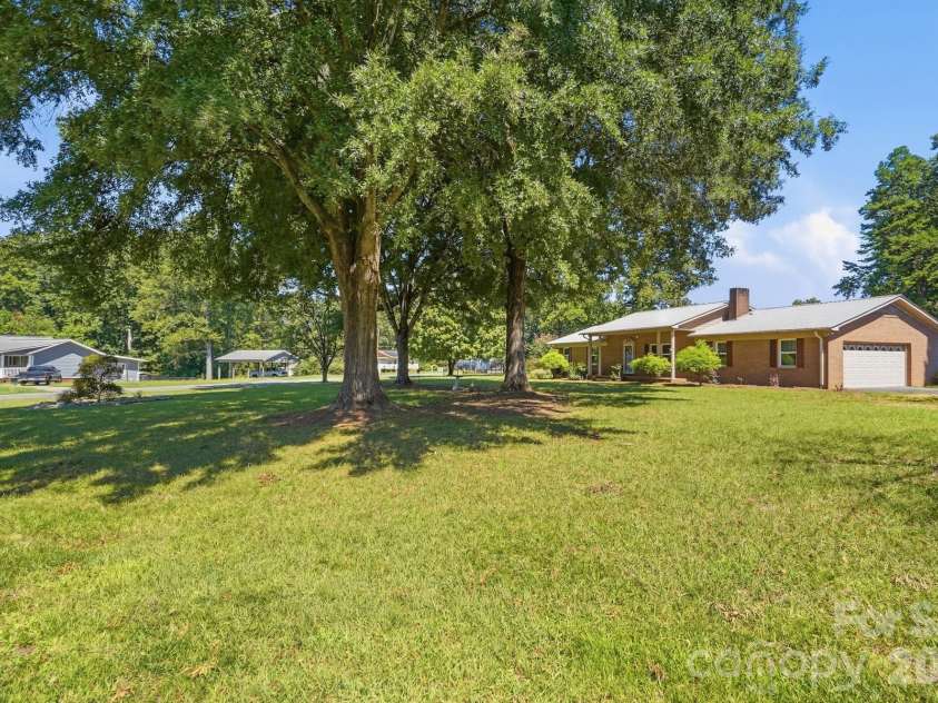 710 Frontier Circle, China Grove, NC 28023.  MLS# CAR4422957, YatesRealty ID 50587. 