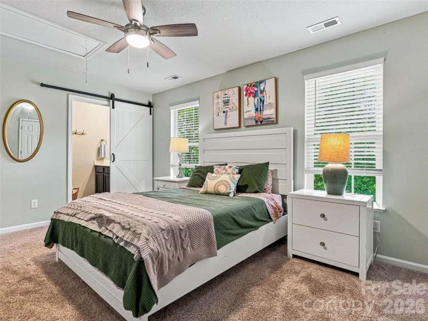 143 Alpine Ridge Drive, Asheville, NC 28803.  MLS# CAR4423768, YatesRealty ID 50588. 