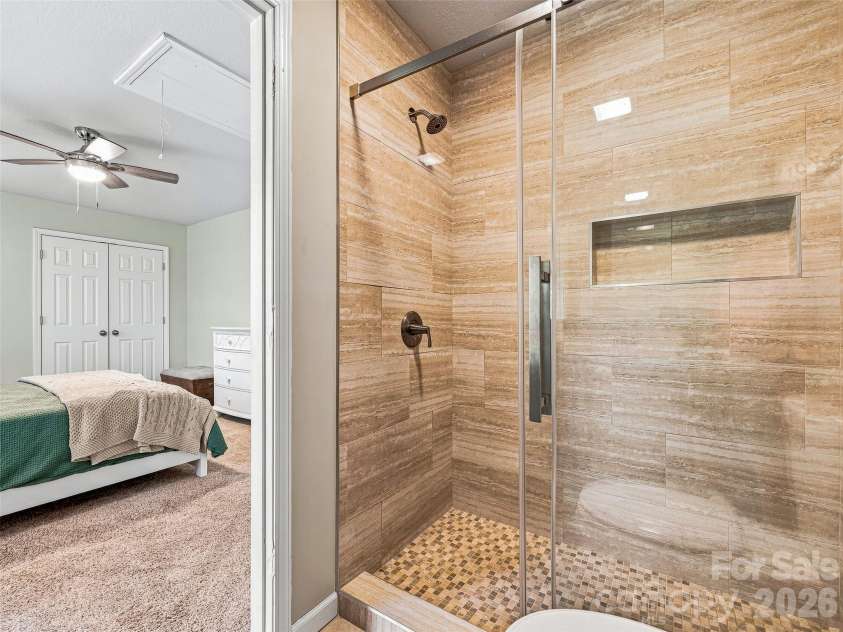 143 Alpine Ridge Drive, Asheville, NC 28803.  MLS# CAR4423768, YatesRealty ID 50588. 