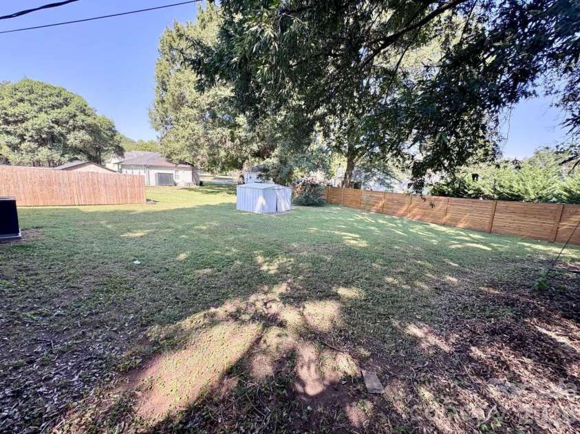 99 Mcginnis Place, Mount Holly, NC 28120.  MLS# CAR4424141, YatesRealty ID 50589. 