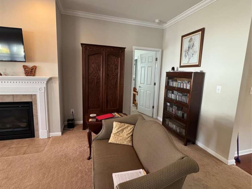 905 Roxburgh Avenue, Rock Hill, SC 29732.  MLS# CAR4237450, YatesRealty ID 5059. Entry to primary ensuite.