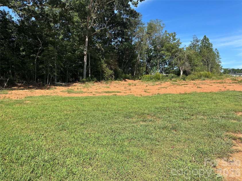 173 Fairchase Circle, Stony Point, NC 28678.  MLS# CAR4341880, YatesRealty ID 50592. 