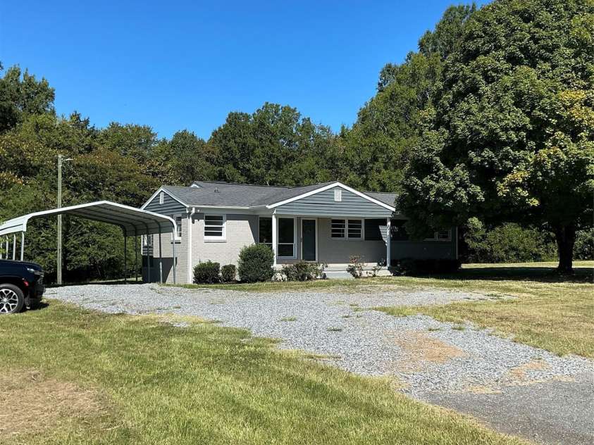 3039 Hands Mill Highway, York, SC 29745.  MLS# CAR4423217, YatesRealty ID 50594. 