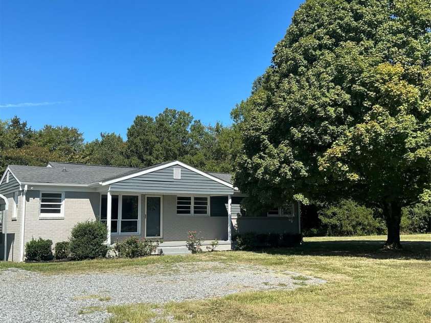 3039 Hands Mill Highway, York, SC 29745.  MLS# CAR4423217, YatesRealty ID 50594. 