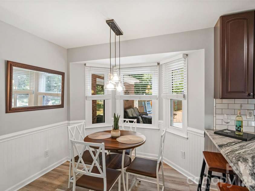 2010 Glendalough Lane, Matthews, NC 28105.  MLS# CAR4422535, YatesRealty ID 50595. Dining Area