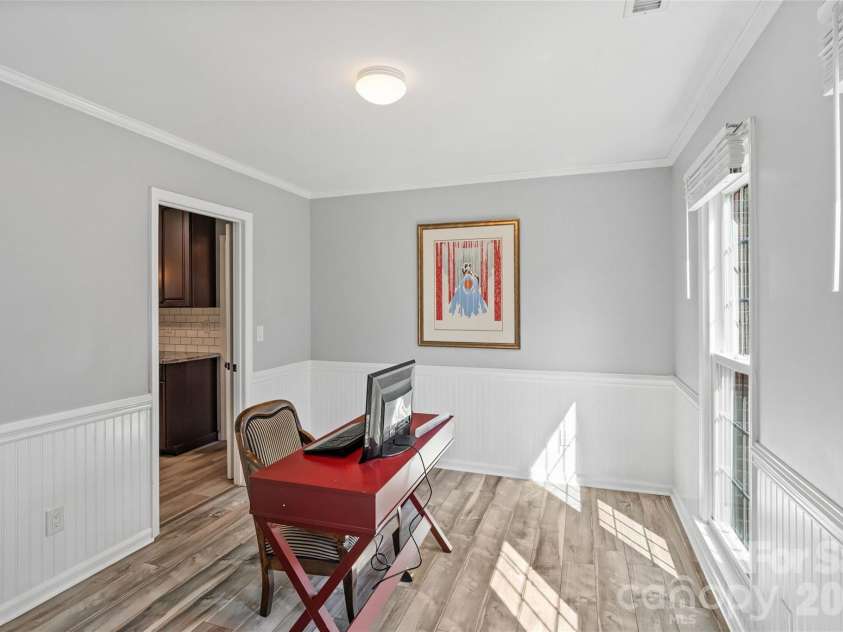 2010 Glendalough Lane, Matthews, NC 28105.  MLS# CAR4422535, YatesRealty ID 50595. Main Level Office