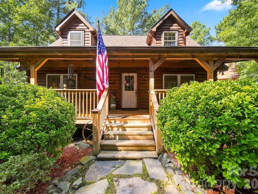 963 Double Eagle Drive, Nebo, NC 28761.  MLS# CAR4424157, YatesRealty ID 50596. 