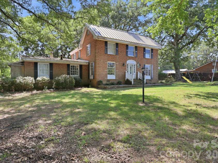4225 Sherrills Ford Road, Salisbury, NC 28147.  MLS# CAR4420596, YatesRealty ID 50599. 