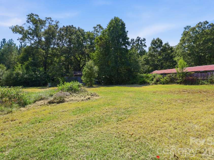 4225 Sherrills Ford Road, Salisbury, NC 28147.  MLS# CAR4420596, YatesRealty ID 50599. Back Yard