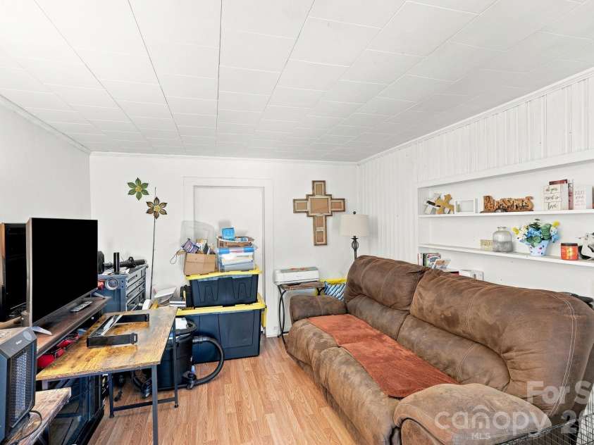 4225 Sherrills Ford Road, Salisbury, NC 28147.  MLS# CAR4420596, YatesRealty ID 50599. GH Living Room
