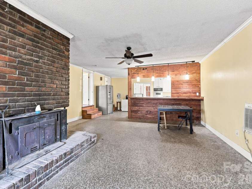 4225 Sherrills Ford Road, Salisbury, NC 28147.  MLS# CAR4420596, YatesRealty ID 50599. Main
