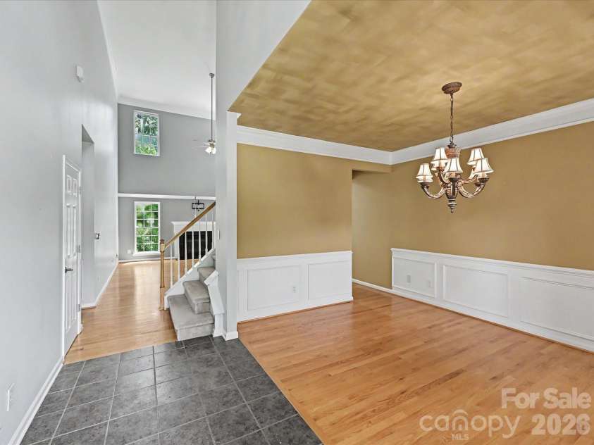152 Lighthouse Road, Mount Holly, NC 28120.  MLS# CAR4389508, YatesRealty ID 5060. Entry with tile floors