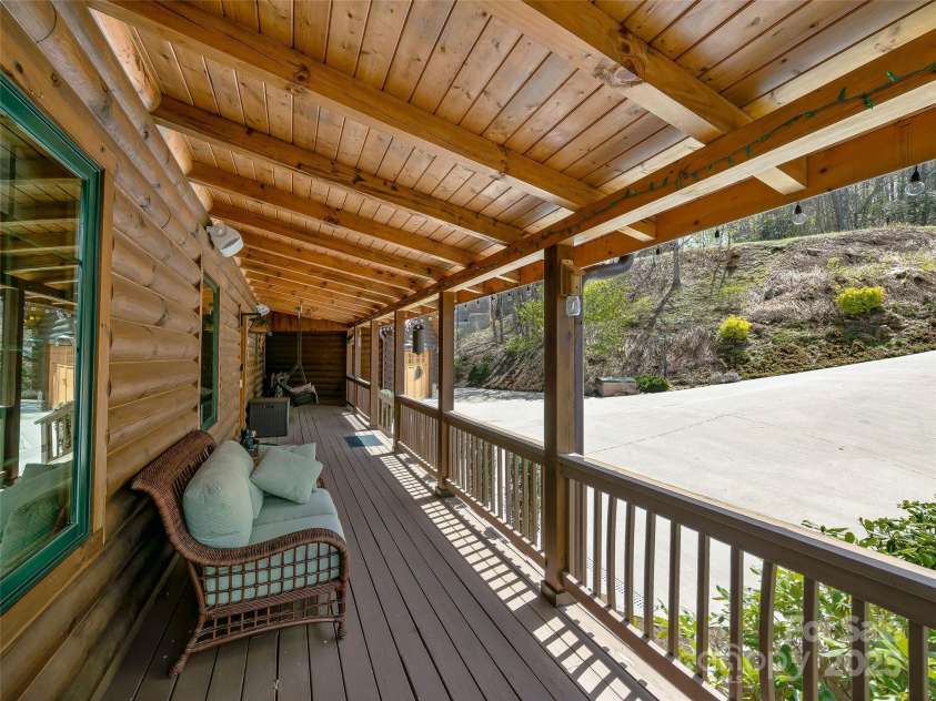 640 Blue Mist Way, Arden, NC 28704.  MLS# CAR4224572, YatesRealty ID 5060. 